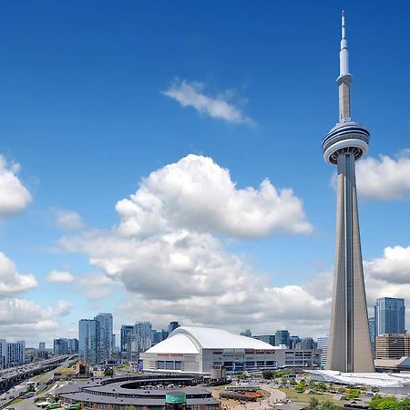 Napa Furnished Suites At Cn Tower & Maple Leaf Square โตรอนโต ภายนอก รูปภาพ