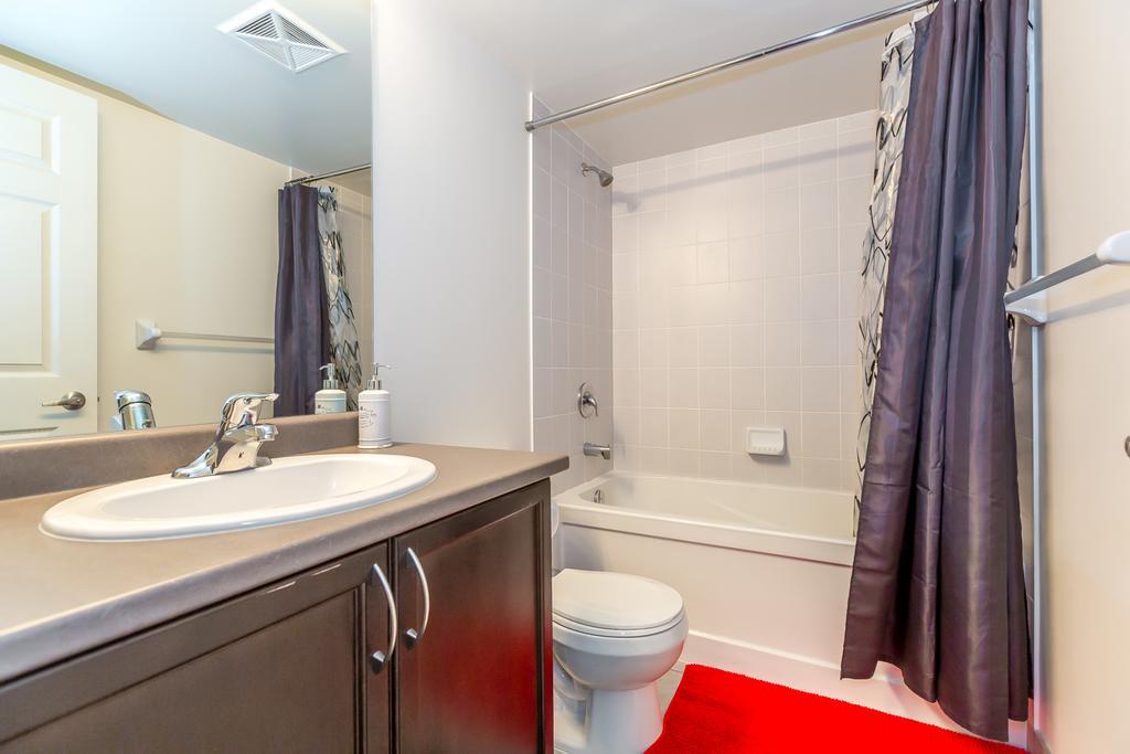 Napa Furnished Suites At Cn Tower & Maple Leaf Square โตรอนโต ห้อง รูปภาพ