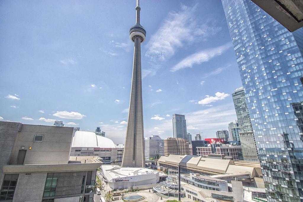 Napa Furnished Suites At Cn Tower & Maple Leaf Square โตรอนโต ห้อง รูปภาพ