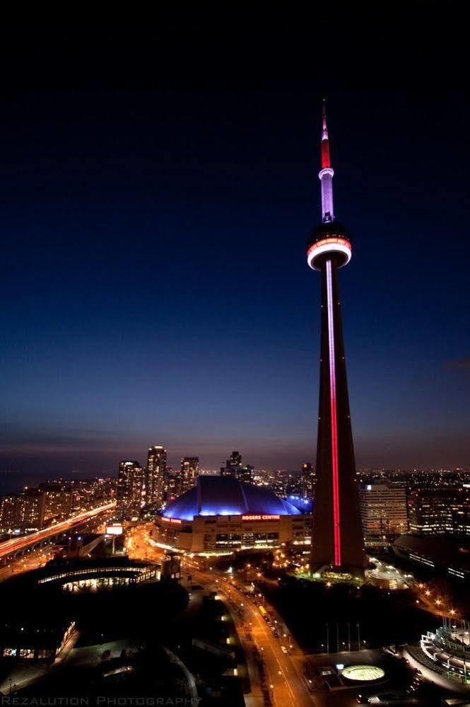 Napa Furnished Suites At Cn Tower & Maple Leaf Square โตรอนโต ภายนอก รูปภาพ